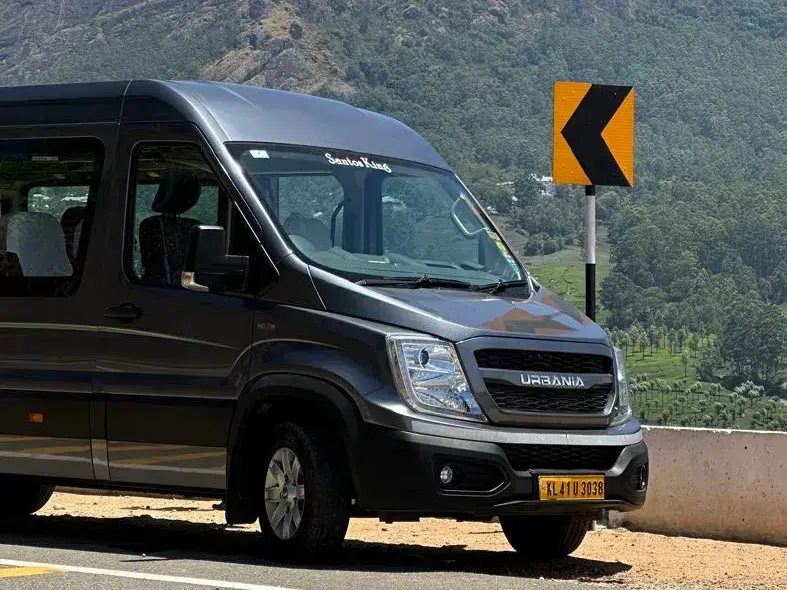 Urbania Traveller In Aluva